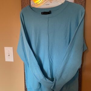Women’s NewYork & co sweater medium